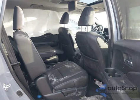 2022 Honda Pilot Awd Touring 7 Passenger z USA, uszkodzony, nr VIN 5FNYF6H6XNB058896